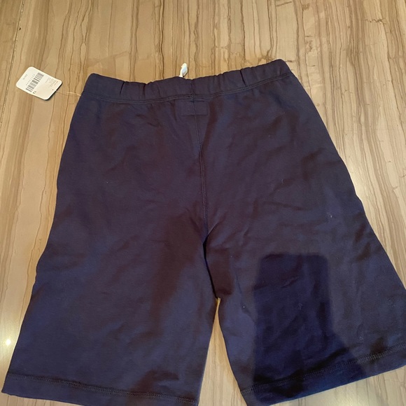ROOTS Boys size 12 navy sweat shorts size 12 BNWT - Picture 2 of 3
